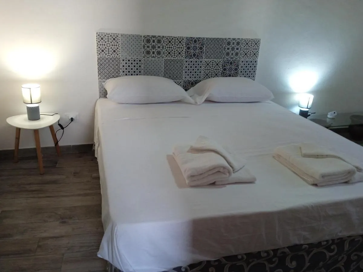 Idea Rooms Trapani 0*,